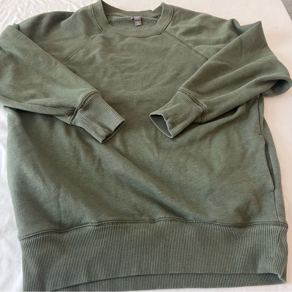 Aerie Women's Sage Green Crewneck  Sweatshirt